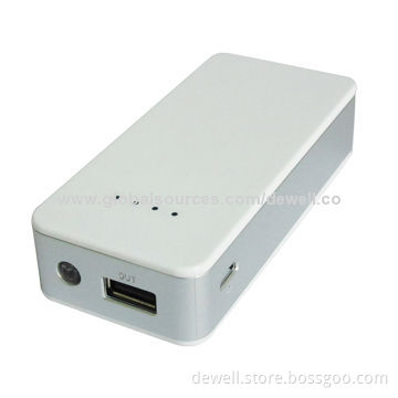 High-quality 5200mAh power bank, full capacity, portable compact size